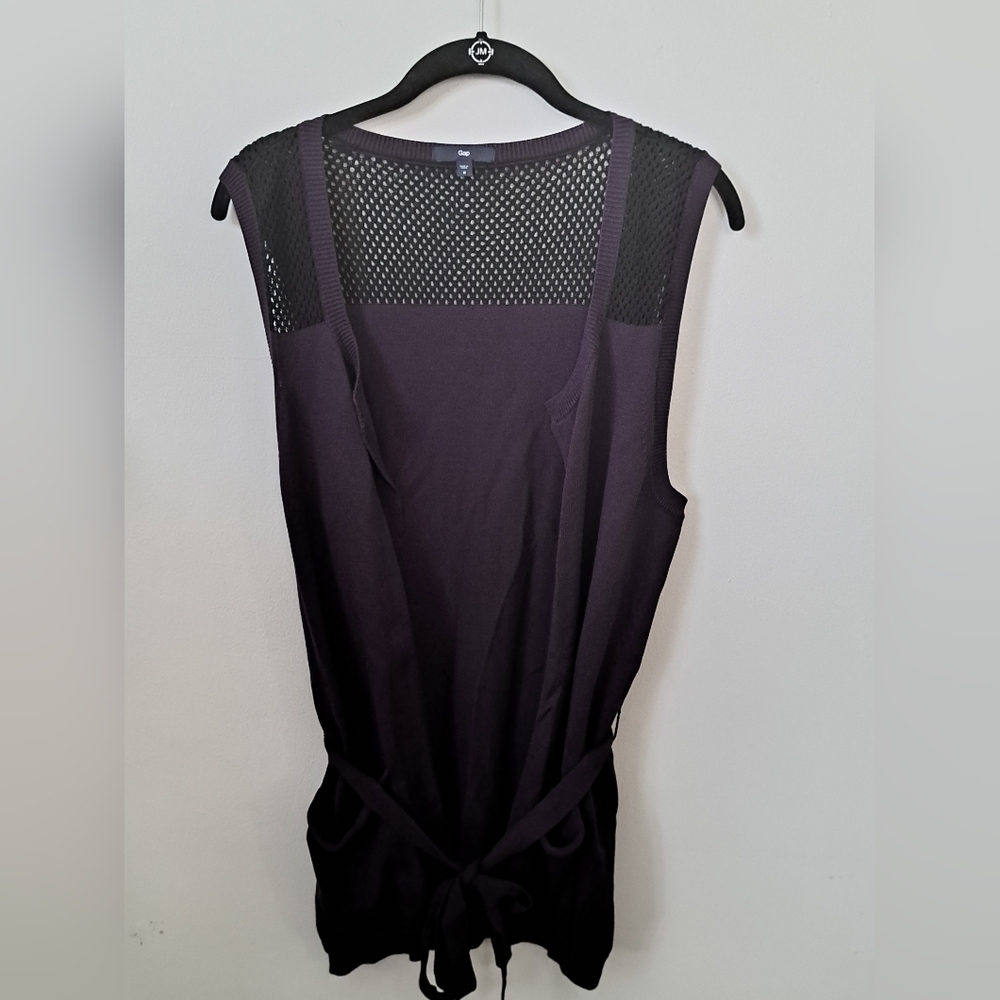 Gap sweater vest